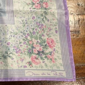 vintage Oscar de la Renta Accessory Street silk scarf